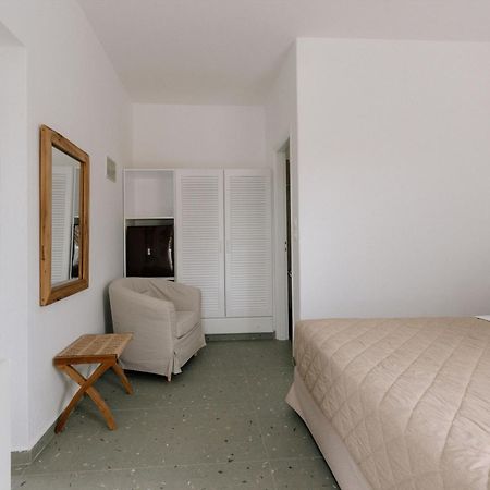 Pnoi Hotel Logaras Exteriör bild